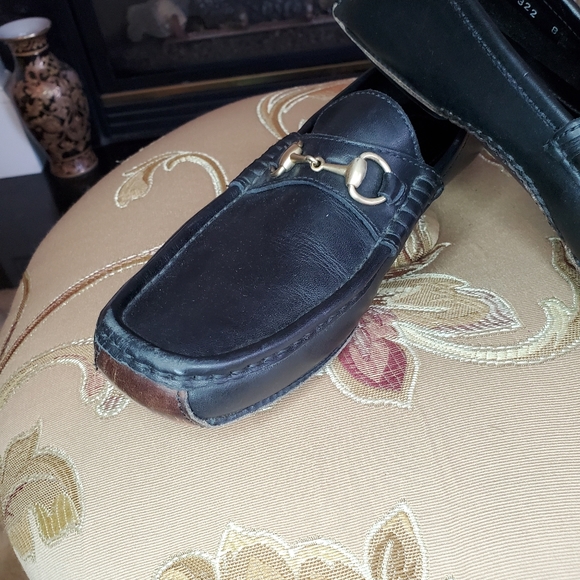 AUTHENTIC GUCCI Black Driving Loafers - Picture 8 of 10